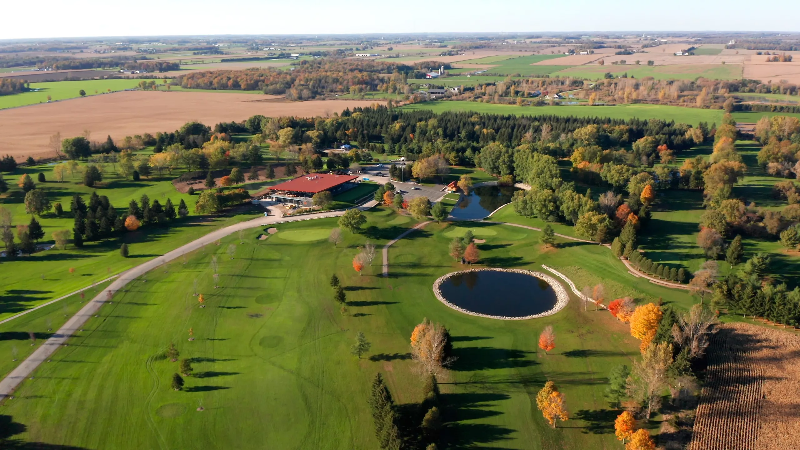 Aerial photo of Oxford Hill in South-West Oxford.